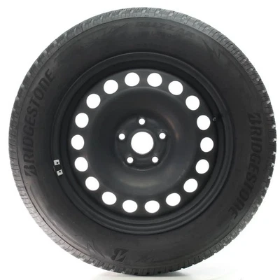 Audi Q3 F3B VW Tiguan AD1 Winterräder Bridgestone 215/65R17 DOT22 5QF601027J/K - Bild 1 von 4