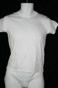 009X06 Hanes B213NB Boys Tagless Crewneck Undershirt (6-Pack) MD White NWOT - Picture 1 of 2