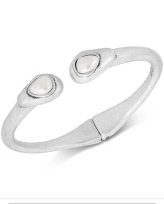 Brazalete brazalete con bisagras de perlas sintéticas tono plata LUCKY BRAND LC950 Foto 1 de 4