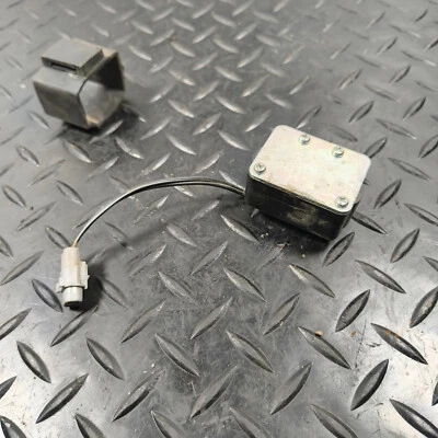 INTERRUPTOR SENSOR INCLINACIÓN CHOQUE APRILIA MANA 850 2014 Foto 1 de 4