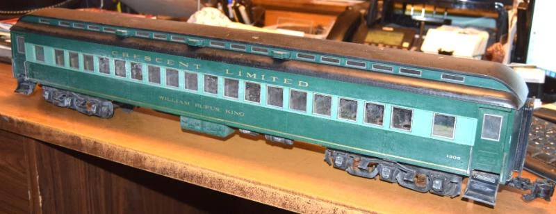 Aristocraft Trains G Scale Heavyweight Southern Crescent Coach 31305 - Image 1 of 3