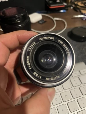 Lente Olympus G.Zuiko 35 mm f/2,8 sistema OM Auto-W Foto 1 de 2