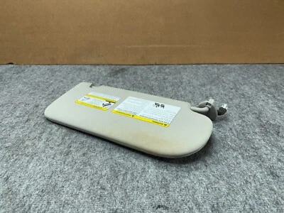 CONJUNTO PARASOL PASAJERO DERECHO NISSAN PATHFINDER 2022-2025 OEM (GRIS) Foto 1 de 4