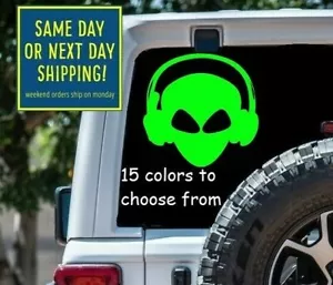 8 Sizes Alien Headphones Car Window Decal Sticker Macbook Laptop Tablet Gift - Picture 1 of 2
