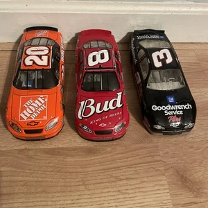 1:24 ACTION Lot Of 3 Earnhardt And Stewart 2002-2005 1 Is A Coin Bank - Picture 1 of 23