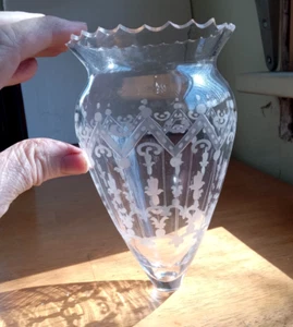 1860s RARE EARLY WHEEL CUT ENGRAVED HAND BLOWN GLASS HANGING FAIRY OR HALL LIGHT - Picture 1 of 10