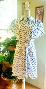 Neu mit Etikett Alexis X Target Plus 1X weiß/blau Punkte Tulpenärmel Ösen Shirtkleid - Bild 1 von 10