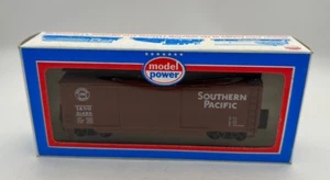 HO Scale Model Power 40 ft. Box Car SP Southern Pacific - Picture 1 of 4