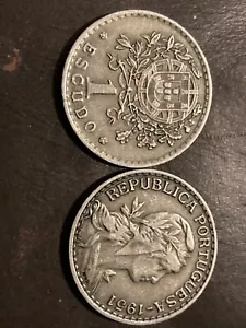 2 x 1951 PORTUGAL REPUBLICA PORTUGUESA 1 ESCUDO COINS - Picture 1 of 2