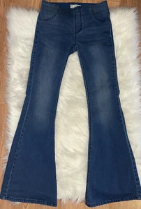 FREE PEOPLE Blue Denim Super Wide Bell Flare Bottoms Leg-jeans pants size 2507 - Picture 1 of 9