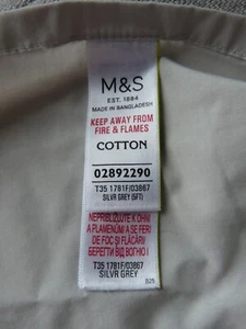 M & S MARKS Kingsize 5ft silver grey fitted sheet hardly used - Picture 1 of 2