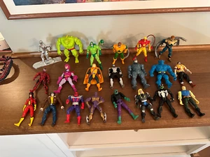 Vintage 1994 ToyBiz Marvel Action Figure Lot of 21 - Wolverine+++++ - Picture 1 of 6