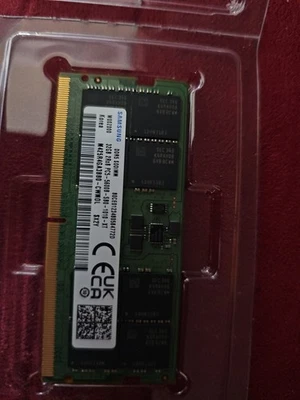 Samsung 32GB PC5 - Image 1 of 2