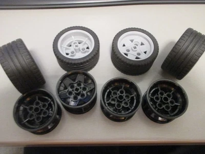 Lego; 4 X; Rad; schwarz Reifen; Breitreifen; 56x28 ZR; 8X Felge; 51488; (D) - Bild 1 von 4