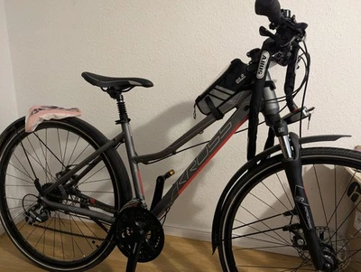 Ich verkaufe mein Fahrrad in einwandfreiem Zustand. Preis ist verhandelbar - Bild 1 von 4