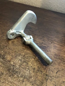 NEW Genuine Honda CB72 CB77 Right Foot Rest Peg Step Arm 50630-268-810 - Picture 1 of 5