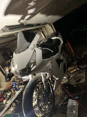 cbr 954 rr Foto 1 de 4