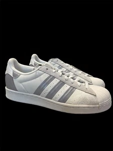 NEW Adidas Superstar Men's 9 Shoes White Tint Silver Metallic Leather Sneakers - Picture 1 of 5