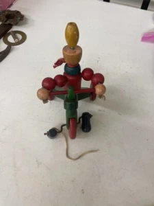 Vintage Holz Nachziehspielzeug, Radfahrer, 7 Zoll, mit Pedalen - Bild 1 von 9