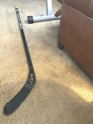 Travis Green Mighty Ducks Firmado Vic 9050 Juego Usado Palo       Foto 1 de 4