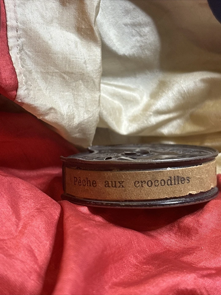 films pathe baby pellicule 9.5 mm la peche aux crocodiles - Photo 1/1