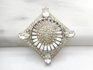 Masterpiece Vintage Crystal Brooch Pin 1960's - Picture 1 of 4