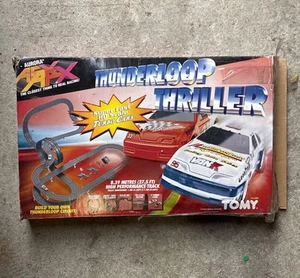 VINTAGE TOMY/AURORA/ AFX THUNDERLOOP THRILLER SLOT CAR SET TRACK - COMPLETE - Picture 1 of 11
