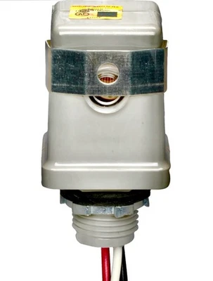 Intermatic K4121C Stem Mount Thermal Photo Control 120V 15AMP    **SHIPS FREE** - Image 1 of 2