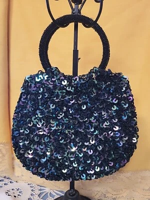 Bolsa de noite vintage preta com miçangas lantejoulas irredescentes - Imagem 1 de 4