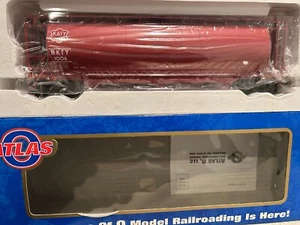 🚂Atlas 6304-1 Missouri, Kansas, and Texas ACF 3 bay Cylindrical hopper NIB - Picture 1 of 4