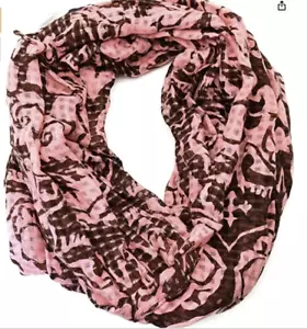 Echo Design Womens Damask Infinty Loop Infinity Scarf (Pink Brown) - Picture 1 of 2