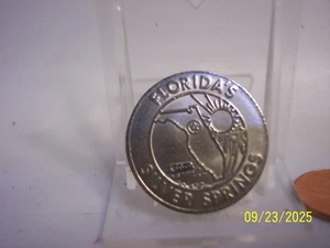 FLORIDA SILVER SPRINGS WORLD FAMOUS GLASS BOTTOM BOATS GOOD LUCK CHALLENGE COIN - Picture 1 of 2