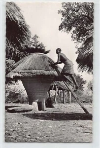 Togo - Granaio di miglio - Publ. R.Walter & Co. 3143 - Foto 1 di 2