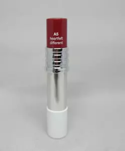 Clinique Different Lipstick A5 HEARTFELT Full Size New - Picture 1 of 2
