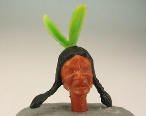 TIMPO TOYS - Indianer Kopf - Doppelfeder Feder - Hellgrün - Indian lime green - Picture 1 of 1