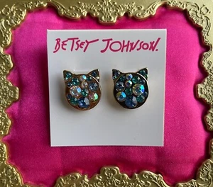 Aretes planos de oro con cabeza de gato de cristal azul Just Kitten Around Betsey Johnson - Imagen 1 de 2
