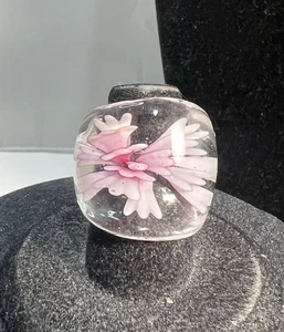 Vintage Murano Stil mundgeblasenes Glas gewölbt breite rosa Blume Ring Größe 6 - Bild 1 von 6