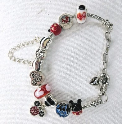  Pulsera ajustable con cuentas Mickey, Minnie. (3 disponibles) Foto 1 de 4
