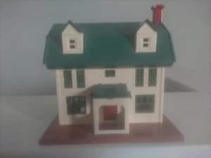 MTH TINPLATE O-GAUGE 10-4010 189 VILLA ILLUMINATED IVORY- PEACOCK GREEN - NEW OB - Picture 1 of 7
