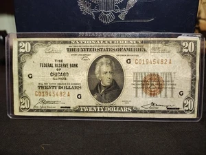 1929 $20 Federal Reserve Bank of Chicago Small Note - Fr# 1870G - Picture 1 of 2