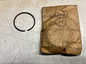POULAN NEW S25DA PISTON RING 530023485 CHAINSAW - Picture 1 of 1