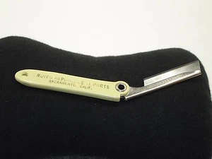 VINTAGE GITS RAZOR NIFE  CRUIT'S REPLACEMENT PARTS - Picture 1 of 2