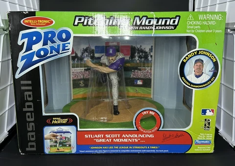 2002 Randy Johnson Playmates Pro Zone Pitching Mound Action Figure Diamondbacks Cover