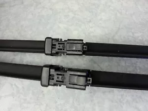 Ford Ranger PX2 (06/2015 - 11/2018) Windscreen wiper blades OEM Style (2pcs) - Picture 1 of 4