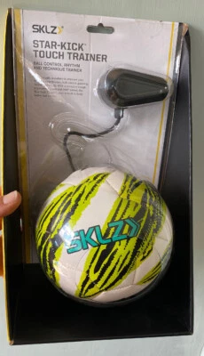 Treinador de toque SKLZ Star-Kick bola controle ritmo técnica pé coordenação olho - Imagem 1 de 3