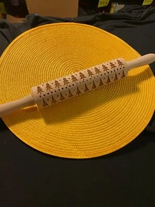 Christmas Tree/Star Embossing Rolling Pin Wood - Picture 1 of 5