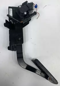 Ford Excursion Gas Pedal F81A-9F836-AE F250 F350 1999-2003 7.3L Diesel OEM Super - Bild 1 von 7