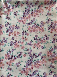 WINDHAM FABRICS - London FLORALS #26800 BY NANCY GERE- 44.5”x35” - Picture 1 of 8