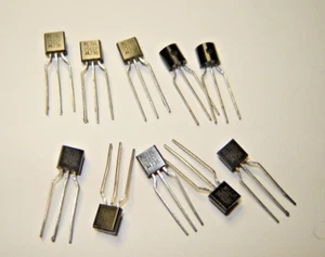 20 pcs MC78L05ACP Positive 5 V +/-5 %, / 100mA Voltage Regulator Case-29 package - Picture 1 of 2