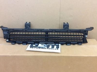 Obturador de grade de radiador parachoque dianteiro Chevrolet Malibu 2013 novo fabricante de equipamento original 23183782 - Imagem 1 de 3